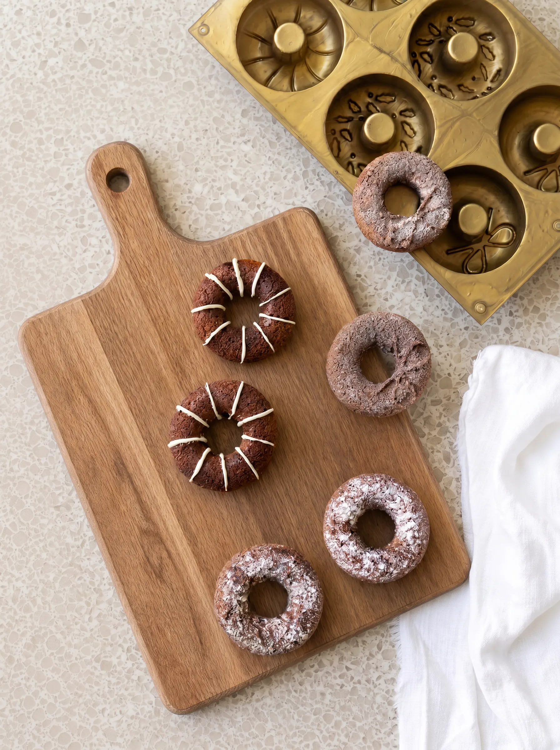 Mini chocolate bundt cakes